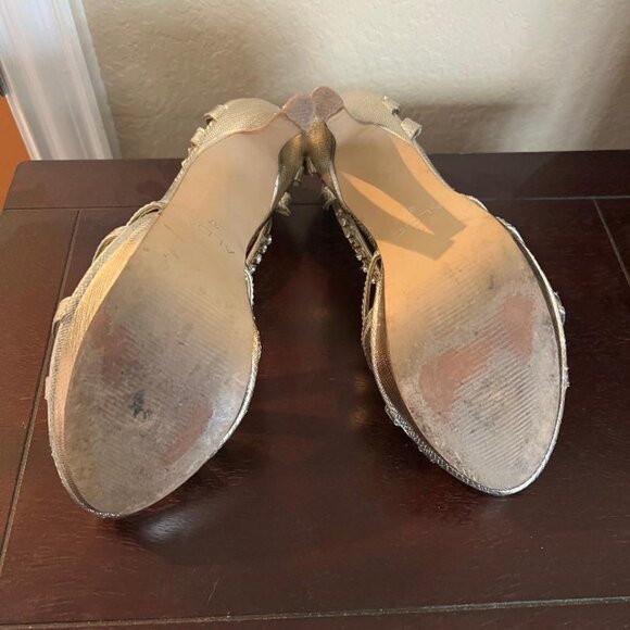 Aldo Gold Heels - Picture 3 of 8